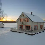 Vasekoja Holiday Center *